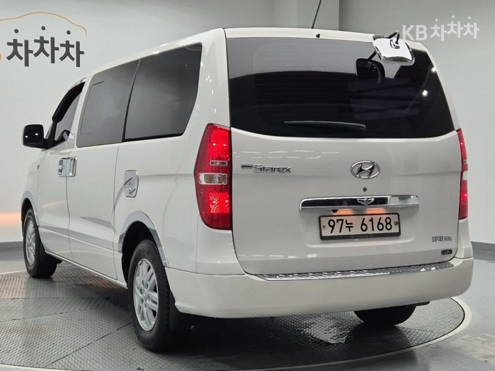 Hyundai Starex — miniaturë 2