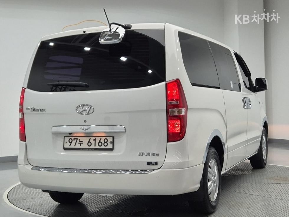 Hyundai Starex — miniaturë 4