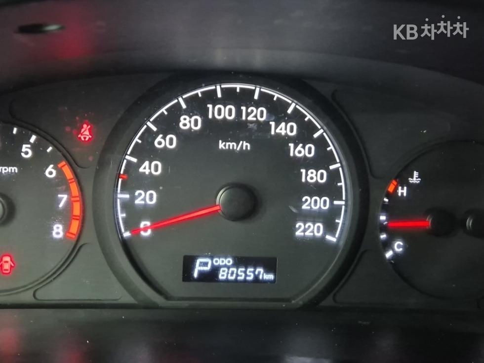 Hyundai Starex — miniaturë 6