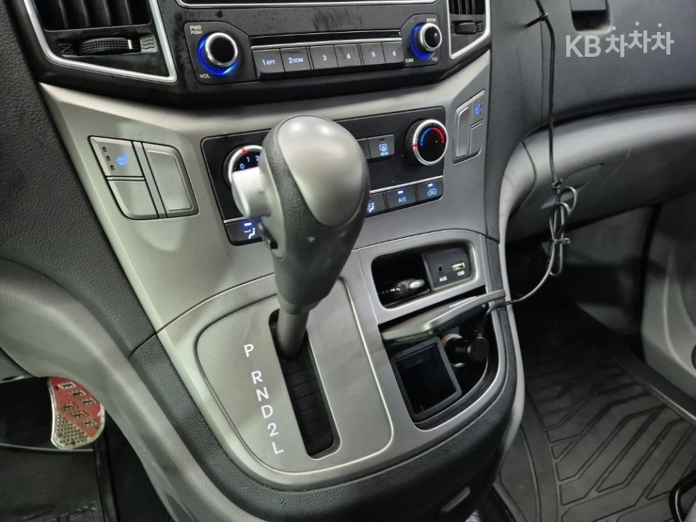 Hyundai Starex — miniaturë 8