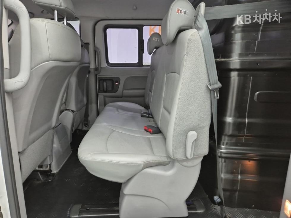 Hyundai Starex — miniaturë 12