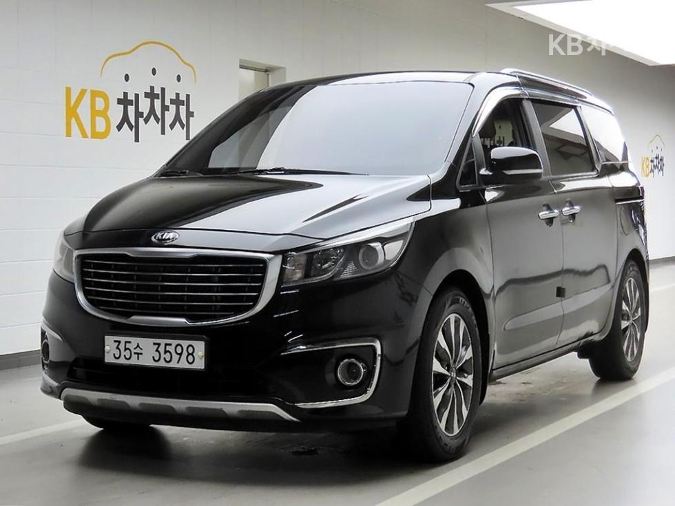 Kia Carnival — miniaturë 2