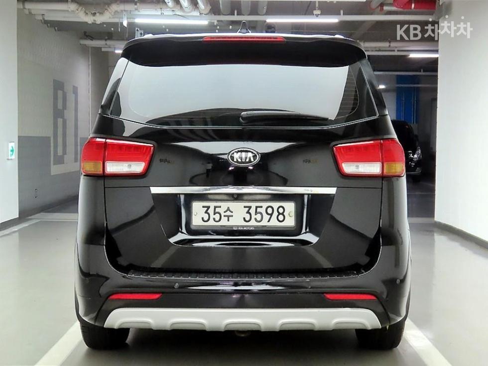 Kia Carnival — miniaturë 3