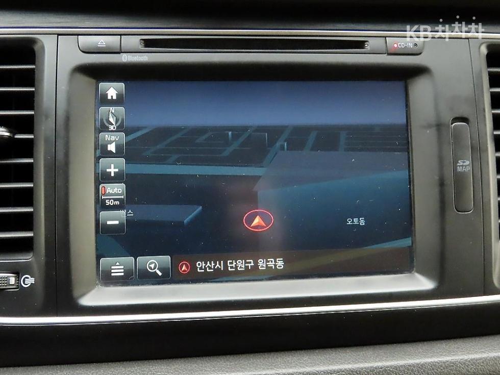 Kia Carnival — miniaturë 9