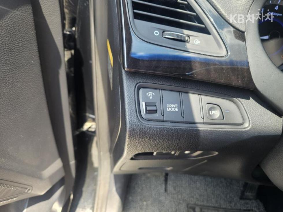 Hyundai Grandeur — miniaturë 14