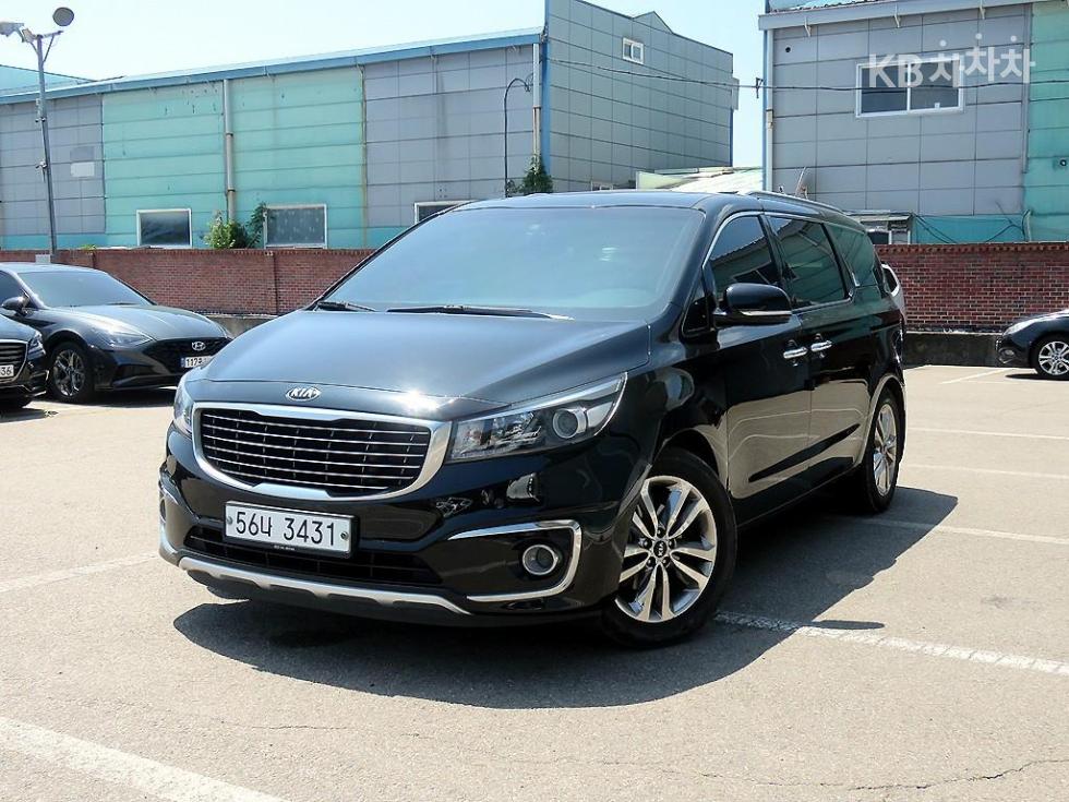 Kia Carnival — miniaturë 2