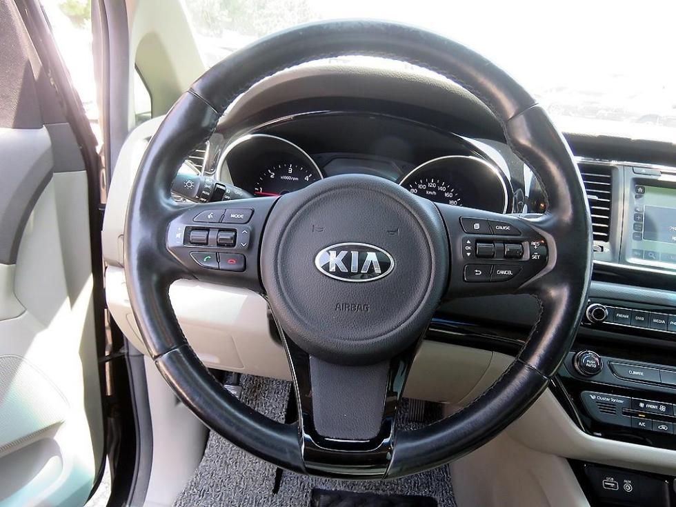Kia Carnival — miniaturë 12