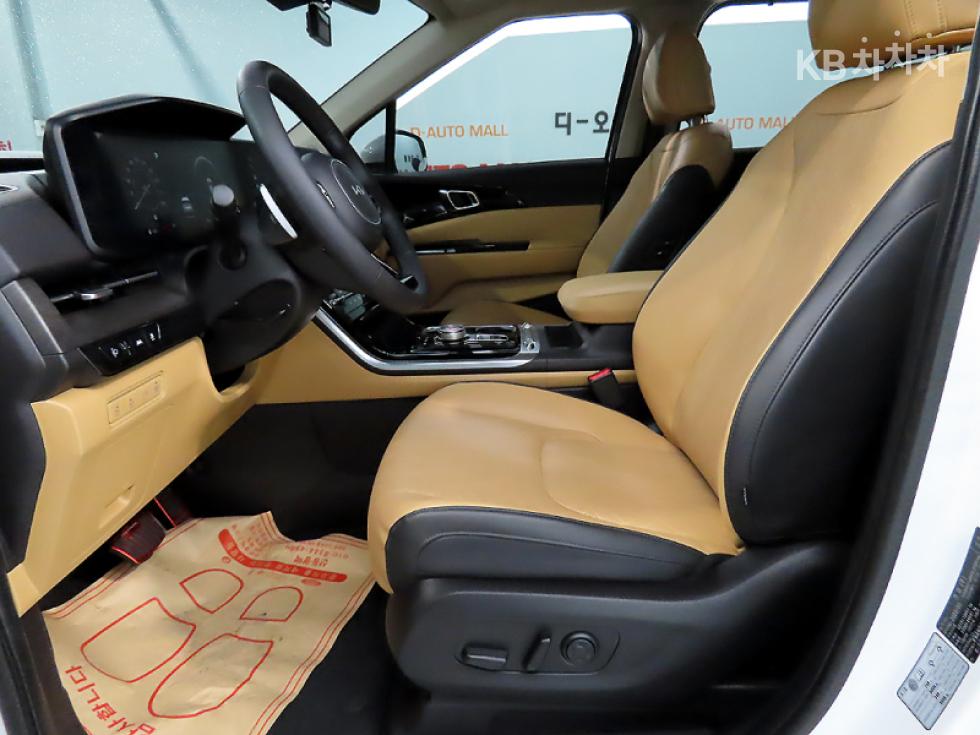 Kia Carnival — miniaturë 6