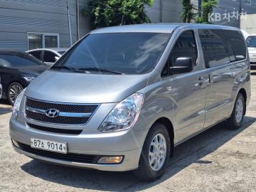 Hyundai Starex 5인승 밴 CVX — foto 1