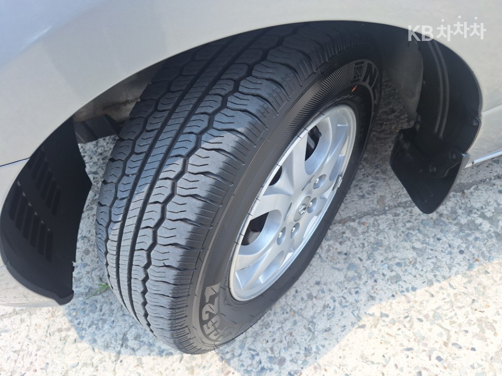 Hyundai Starex — miniaturë 10