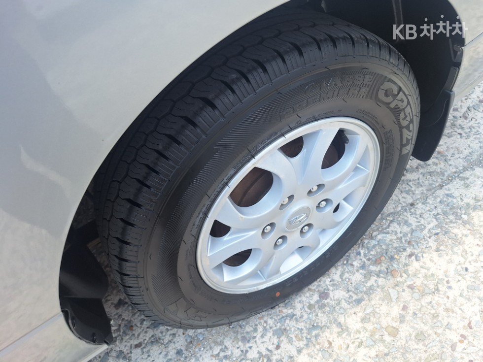 Hyundai Starex — miniaturë 11