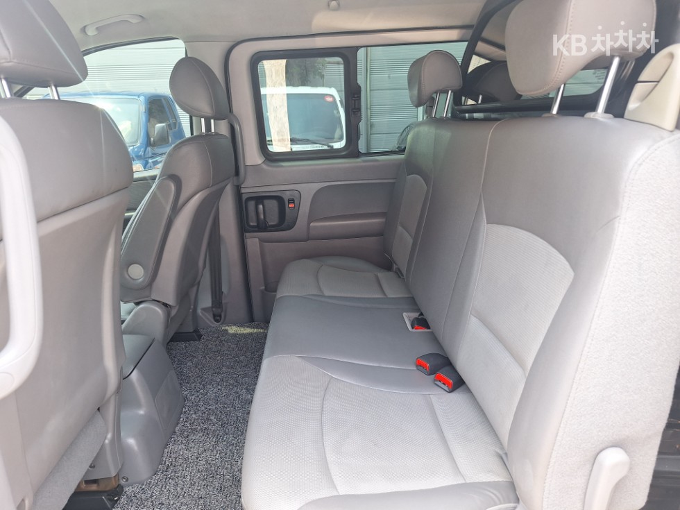 Hyundai Starex — miniaturë 16