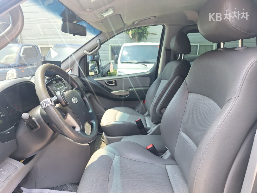 Hyundai Starex — miniaturë 15