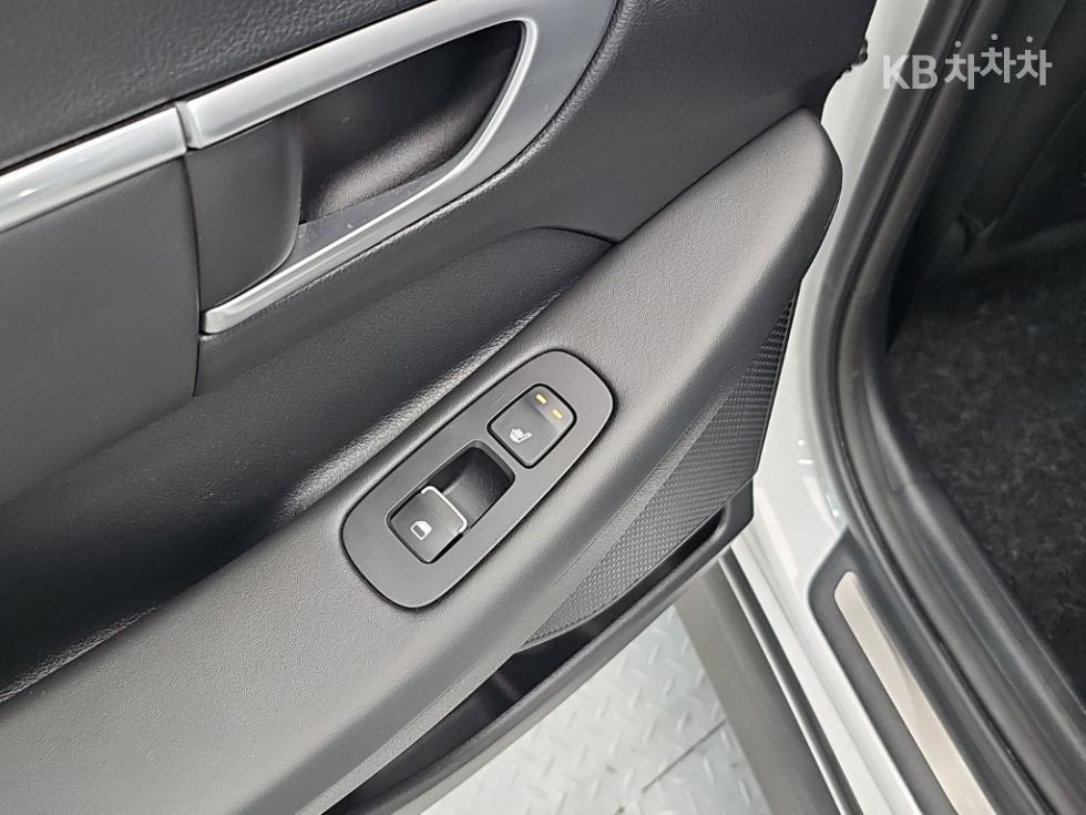 Hyundai Sonata — miniaturë 14