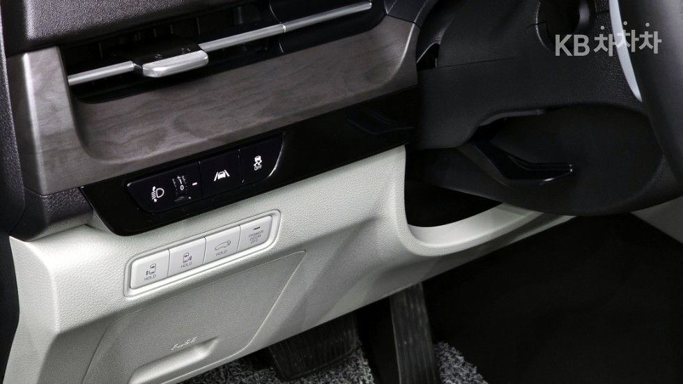Kia Carnival — miniaturë 10