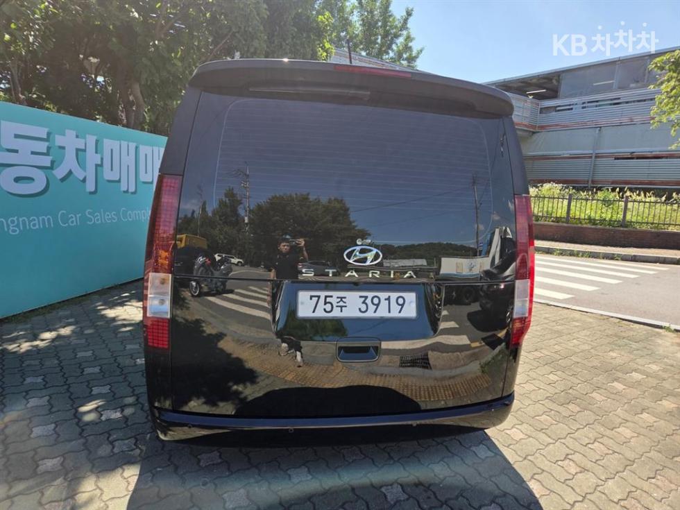 Hyundai Staria — miniaturë 5