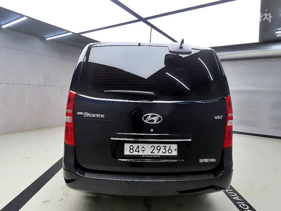 Hyundai Starex — miniaturë 3