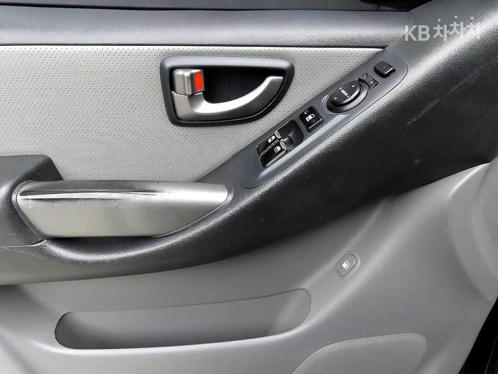 Hyundai Starex — miniaturë 11