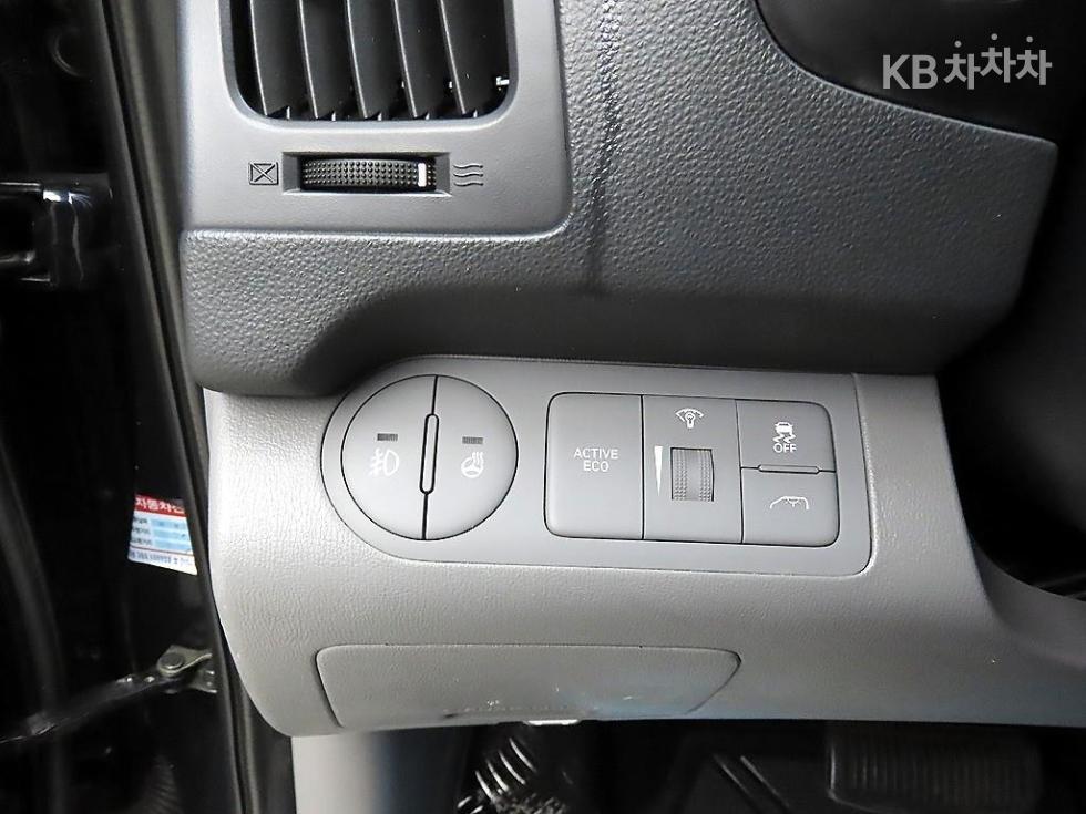 Hyundai Starex — miniaturë 12