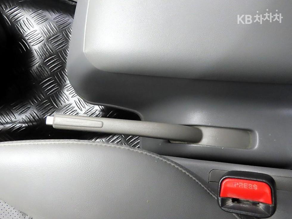 Hyundai Starex — miniaturë 13
