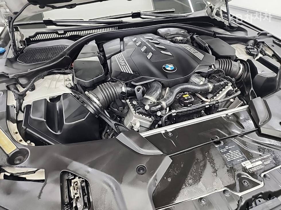 2020 BMW BMW 5 (G30) photo