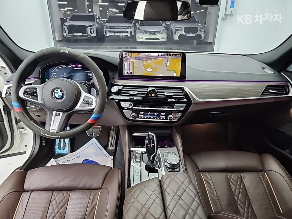 2020 BMW BMW 5 (G30) photo