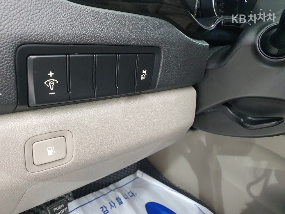 Kia Carnival — miniaturë 14