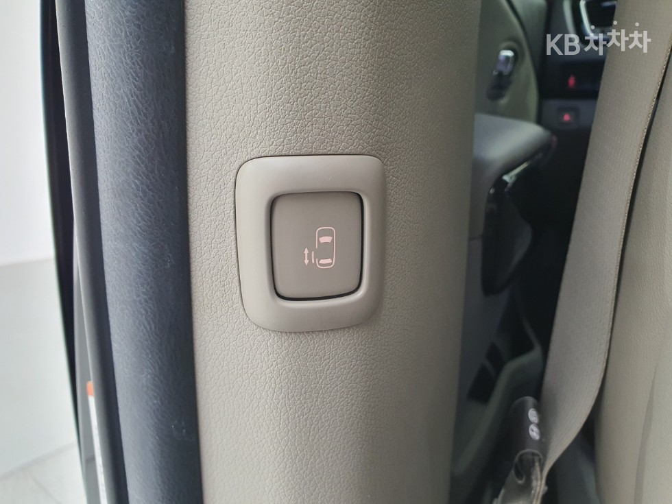Kia Carnival — miniaturë 22
