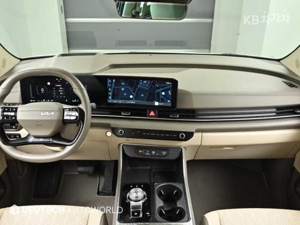 Kia Carnival — miniaturë 7