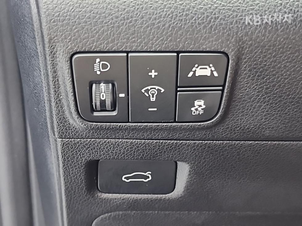 Kia K5 — miniaturë 18
