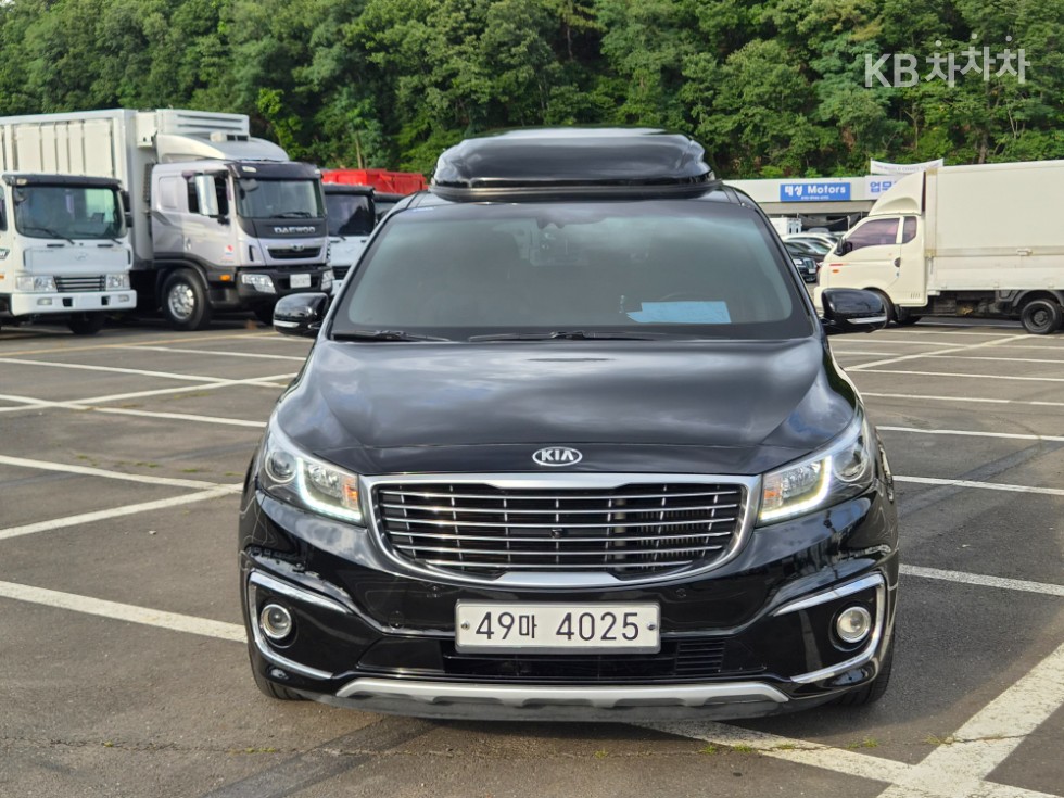 Kia Carnival — miniaturë 6