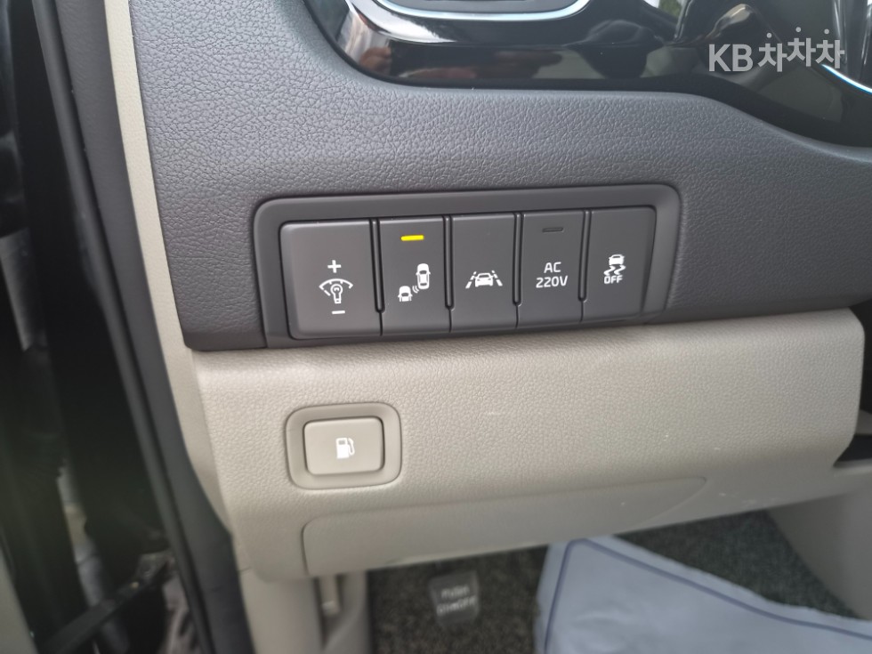 Kia Carnival — miniaturë 14