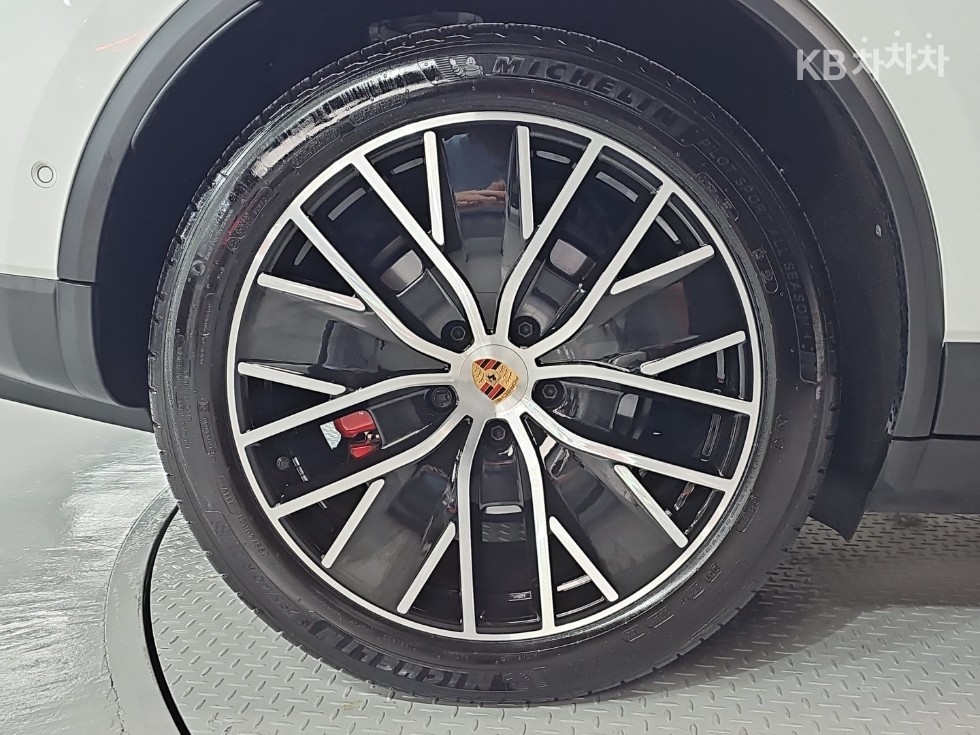 Porsche Macan — miniaturë 29
