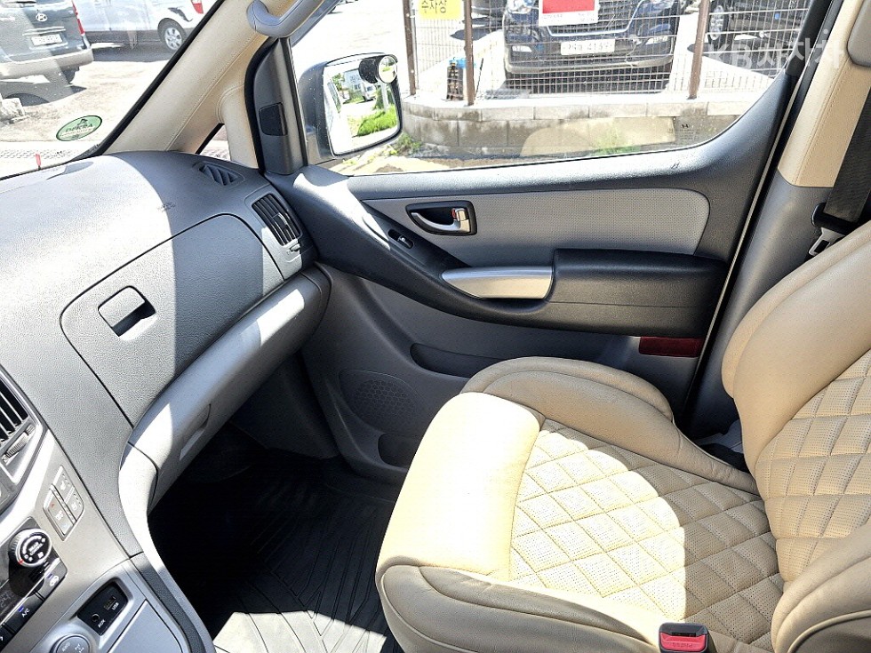 Hyundai Starex — miniaturë 9
