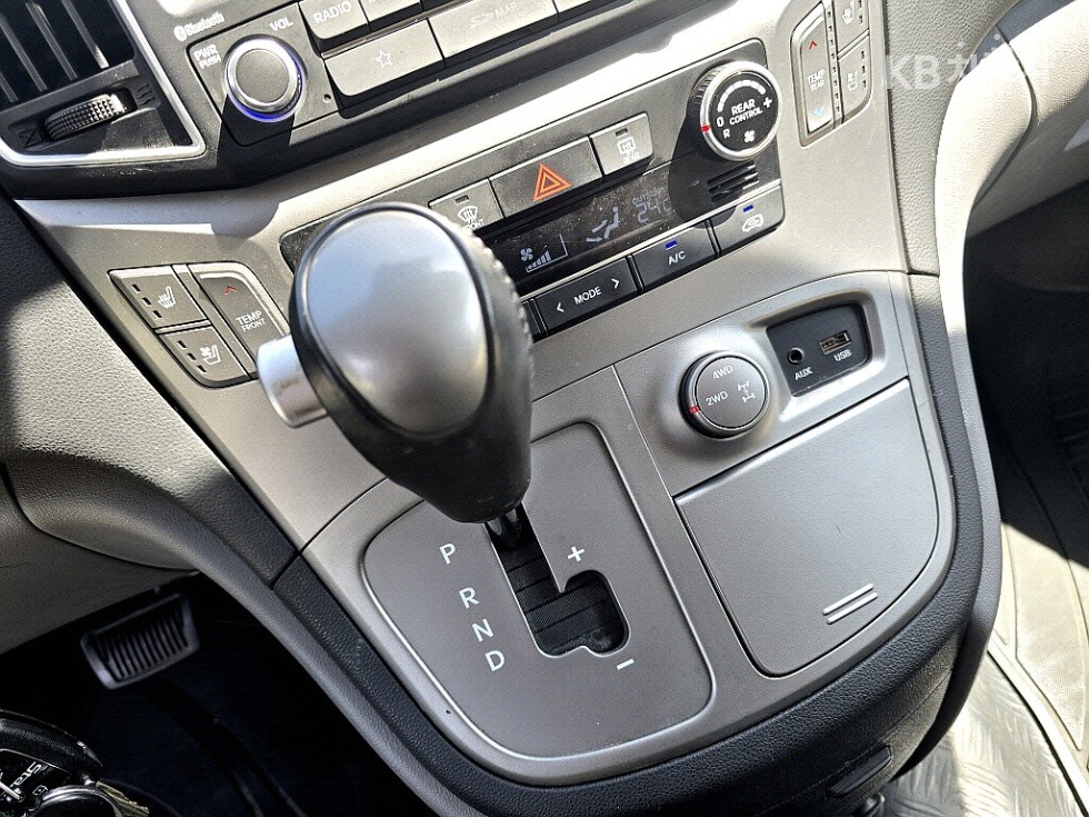 Hyundai Starex — miniaturë 13