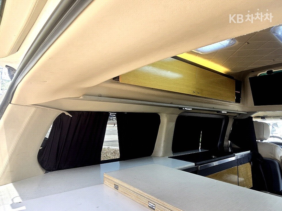 Hyundai Starex — miniaturë 18