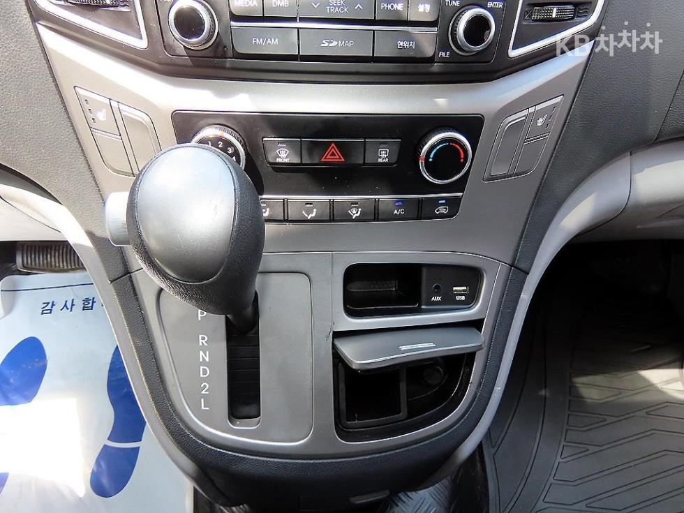 Hyundai Starex — miniaturë 10