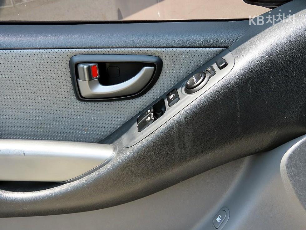 Hyundai Starex — miniaturë 11