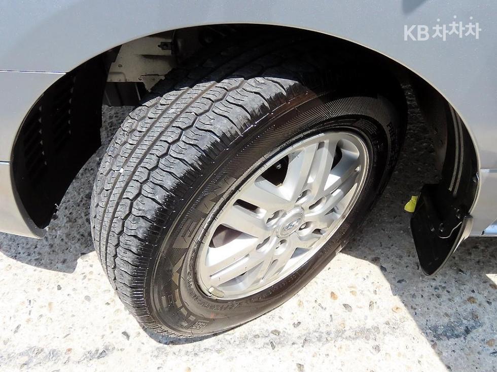 Hyundai Starex — miniaturë 20