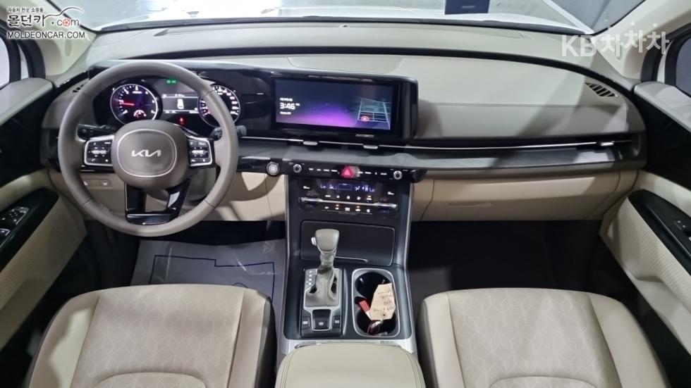 Kia Carnival — miniaturë 7
