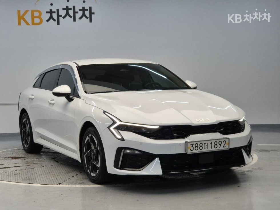 Kia K5 — miniaturë 4