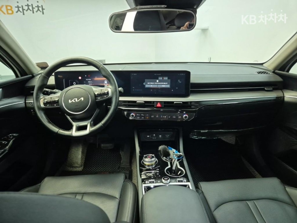 Kia K5 — miniaturë 7