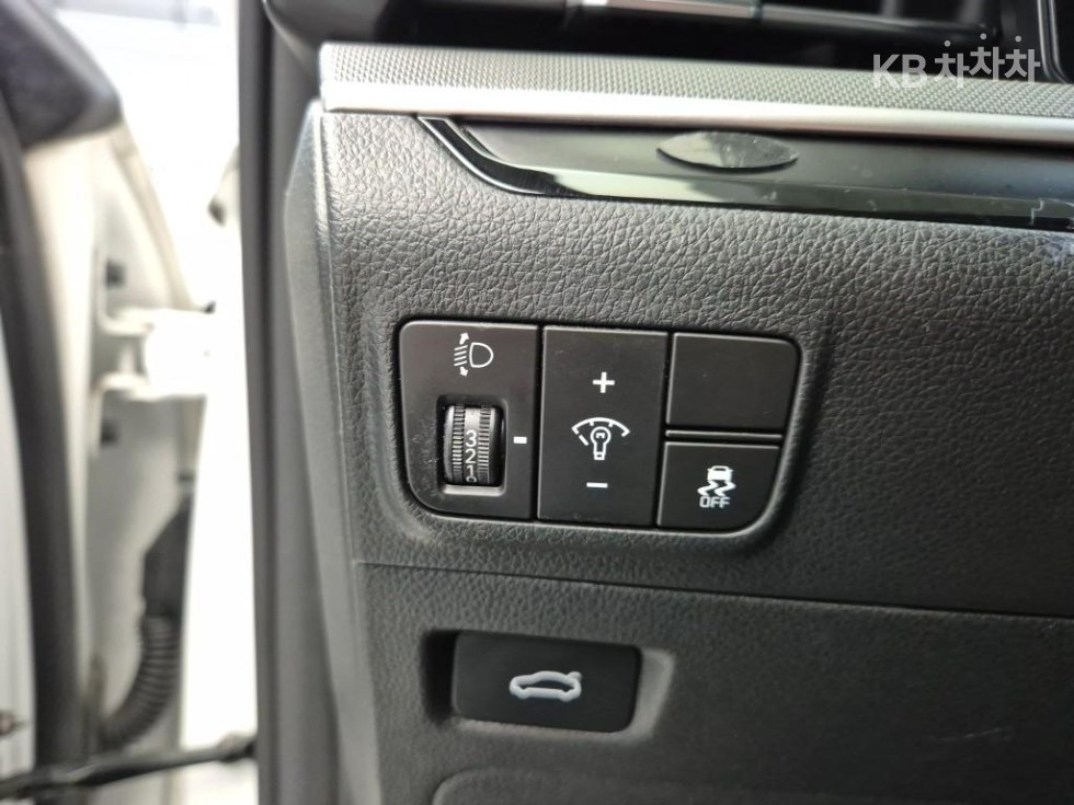 Kia K5 — miniaturë 16