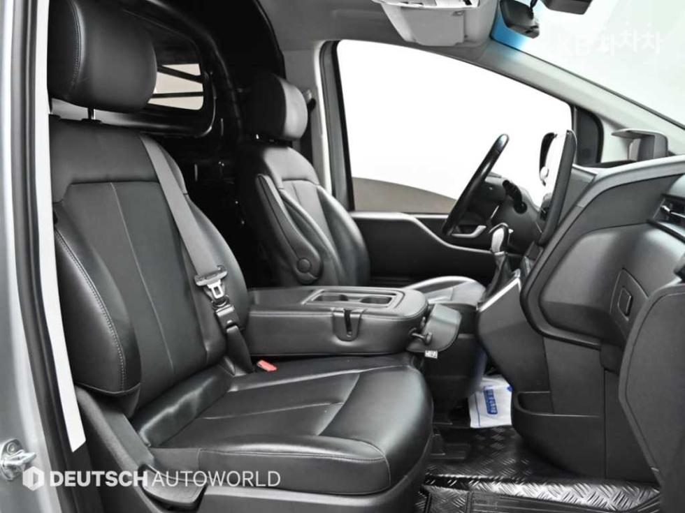 Hyundai Staria — miniaturë 10
