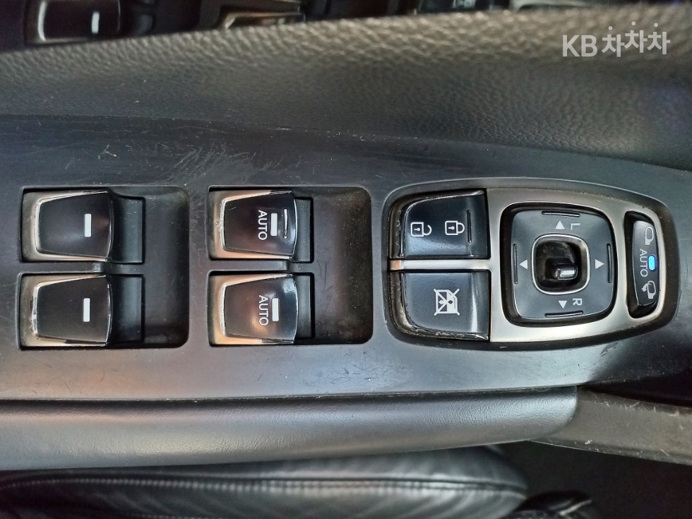 Hyundai Grandeur — miniaturë 13