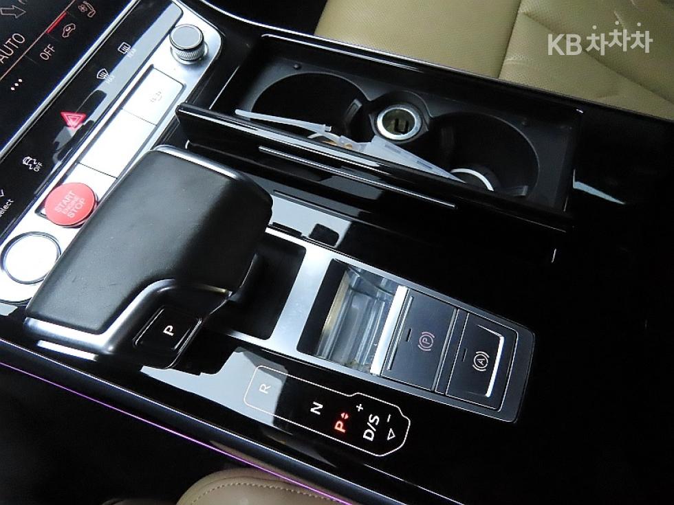 2020 Audi A8 (D5) photo