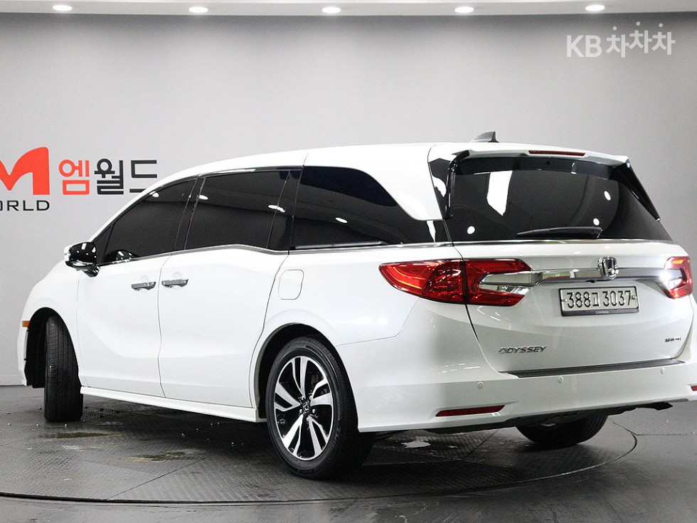 Honda Odyssey — miniaturë 3