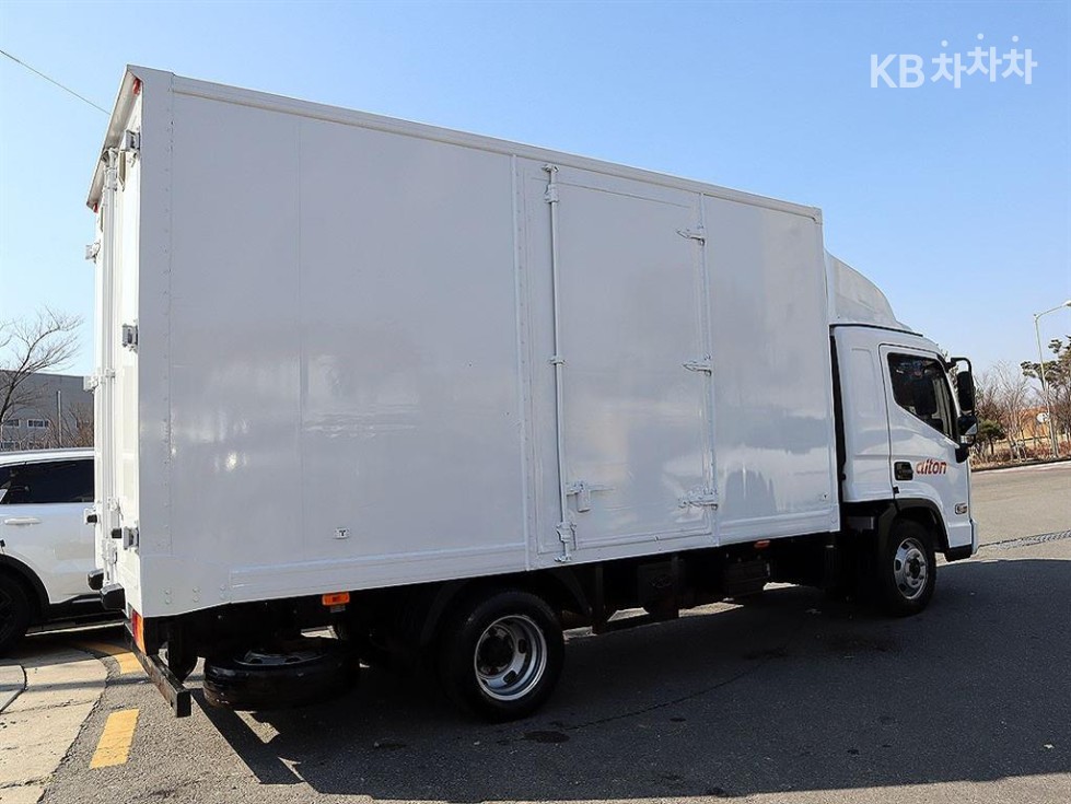 Hyundai Mighty 2015 photo 4