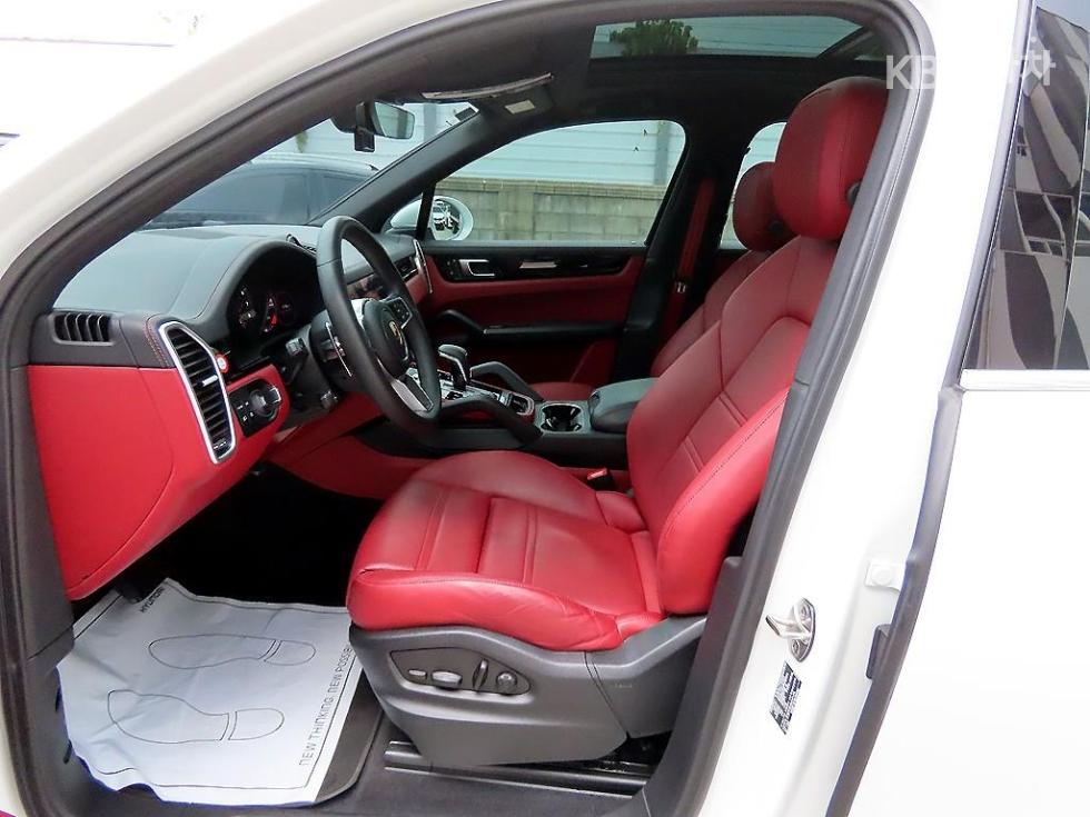 Porsche Cayenne — miniaturë 5