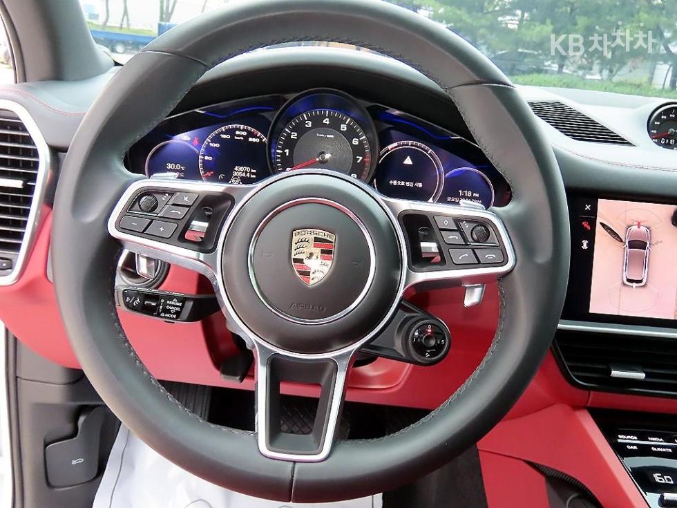 Porsche Cayenne — miniaturë 8